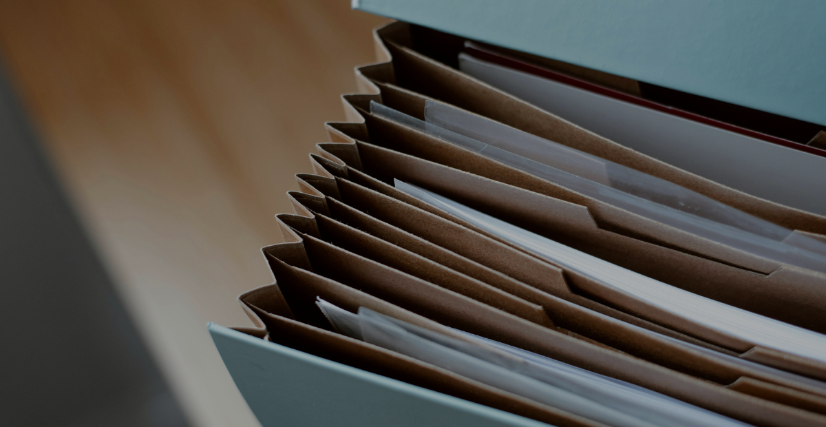 E-teczka pracownicza – przewodnik po elektronicznym archiwum